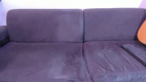 Snapshot of henrik_senn chatting on July 11, 5:48 pm henrik_senn online show from July 11, 5:48 pm