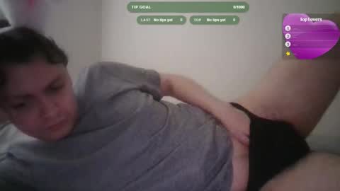 Snapshot of henry4757 chatting on February 19, 6:37 pm Henry online show from February 19, 6:37 pm