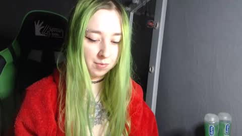 Snapshot of hentaishiing chatting on December 2, 6:32 pm Hentaishiing online show from December 2, 6:32 pm