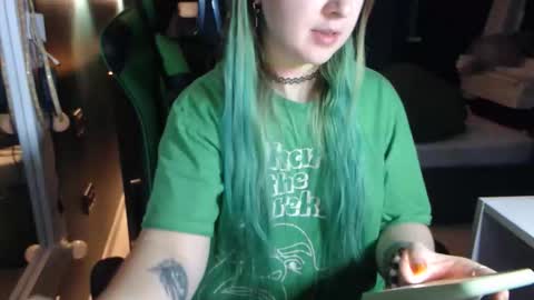 Snapshot of hentaishiing chatting on November 18, 4:55 pm Hentaishiing online show from November 18, 4:55 pm