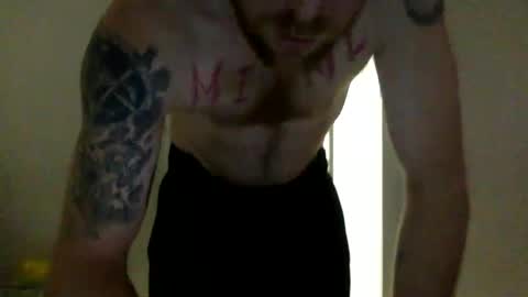 Snapshot of herbertmac17 chatting on February 6, 1:21 pm HerbertMac online show from February 6, 1:21 pm