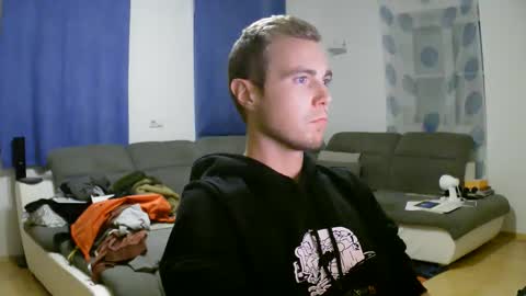 John Pearl online show from October 26, 8:15 pm