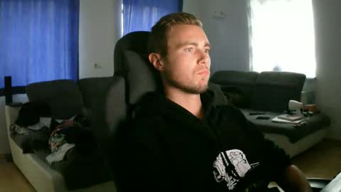 John Pearl online show from November 9, 2:37 pm