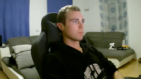 John Pearl online show from December 22, 7:55 pm