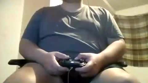 Snapshot of hereforbootyyy chatting on December 9, 7:50 am Hereforbootyyyy online show from December 9, 7:50 am