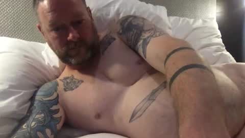 Snapshot of herem_scarem chatting on October 30, 4:08 pm Herem Scarem online show from October 30, 4:08 pm