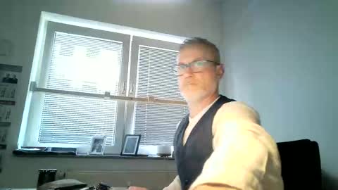hering76 online show from June 3, 6:05 am