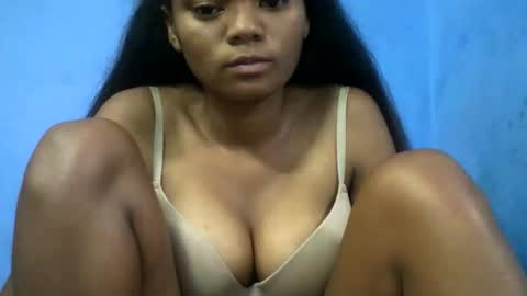 herisse01 online show from April 9, 8:03 pm