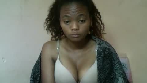 Snapshot of herisse01 chatting on May 22, 10:04 pm herisse01 online show from May 22, 10:04 pm