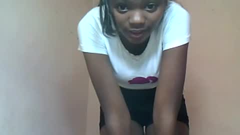 Snapshot of herisse01 chatting on June 21, 10:12 pm herisse01 online show from June 21, 10:12 pm