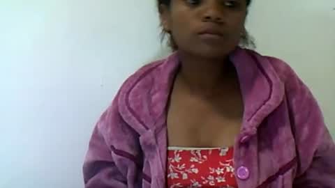 Snapshot of herisse01 chatting on July 18, 8:23 pm herisse01 online show from July 18, 8:23 pm