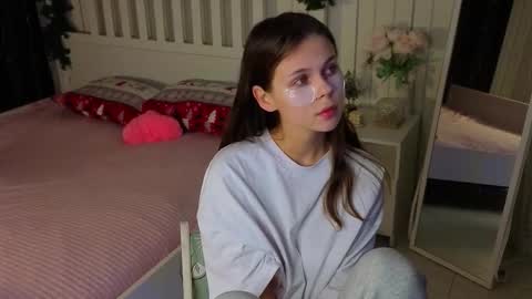 Nicole online show from March 20, 6:13 pm