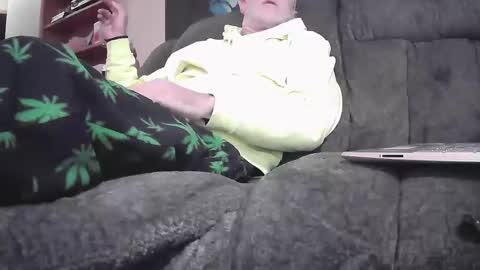 herpotheadpup online show from November 30, 12:36 am