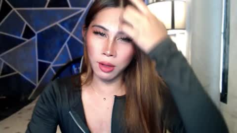 Davey online show from December 15, 2:05 am