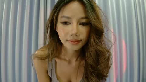 Snapshot of hersheys_aran chatting on May 2, 7:46 am Aran online show from May 2, 7:46 am