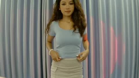 Snapshot of hersheys_aran chatting on June 21, 9:01 am Aran online show from June 21, 9:01 am
