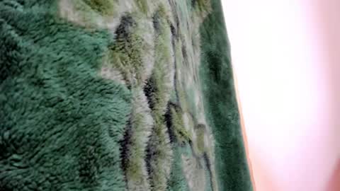 Snapshot of hesttia_ chatting on September 28, 10:04 pm hesttia_ online show from September 28, 10:04 pm