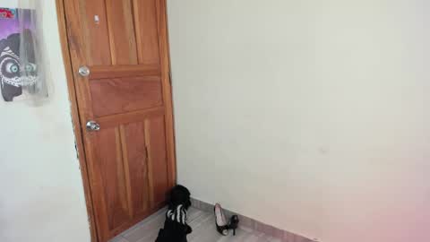 Snapshot of hesttia_ chatting on December 14, 8:57 pm hesttia_ online show from December 14, 8:57 pm