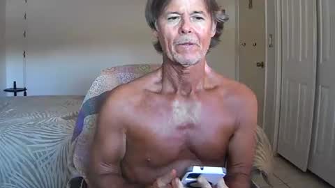 hewes1 online show from April 3, 10:41 pm