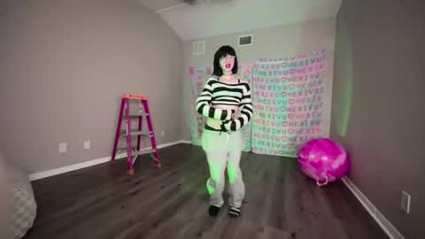 Snapshot of hexivu chatting on January 17, 3:55 am salem online show from January 17, 3:55 am