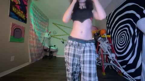 Snapshot of hexivu chatting on October 24, 4:31 am salem online show from October 24, 4:31 am