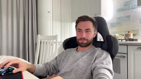 Arnold online show from September 13, 7:46 pm