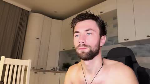 Arnold online show from November 3, 8:21 pm