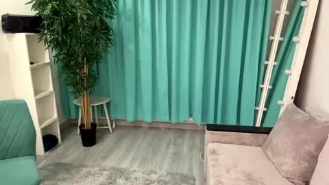 Viktoria online show from April 19, 6:10 pm