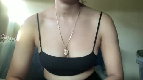 Snapshot of heybluebabe chatting on November 5, 11:27 pm Blue online show from November 5, 11:27 pm