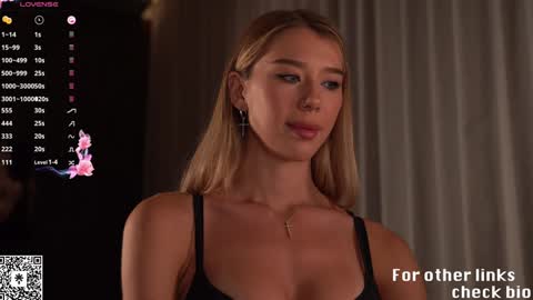 Snapshot of heyhorny_cb chatting on January 24, 10:00 am My name is Mira. Please say hello I like to chat with you. If you have requests or dirty talk please use tip online show from January 24, 10:00 am