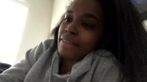 heyyou301990 online show from March 18, 6:00 pm