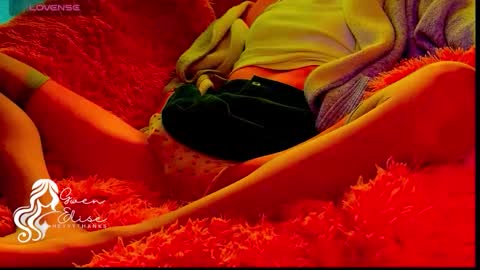 Gwen Elise online show from October 29, 4:42 pm