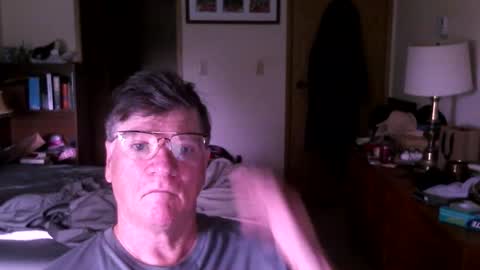 Snapshot of hg99too chatting on May 7, 2:11 pm hg99too online show from May 7, 2:11 pm