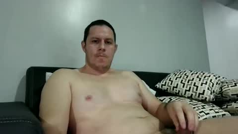 Snapshot of hhhcrh chatting on December 16, 2:36 am jafet online show from December 16, 2:36 am