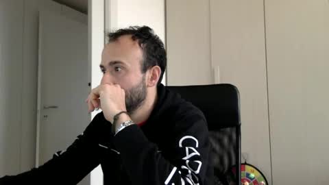 Snapshot of hhombre chatting on March 2, 1:07 pm hhombre online show from March 2, 1:07 pm