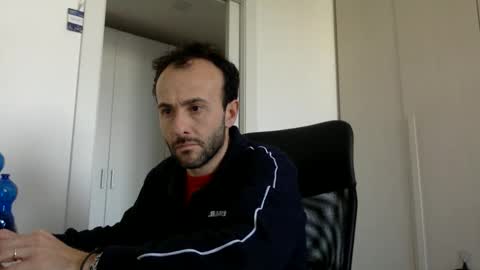 Snapshot of hhombre chatting on March 27, 2:39 pm hhombre online show from March 27, 2:39 pm