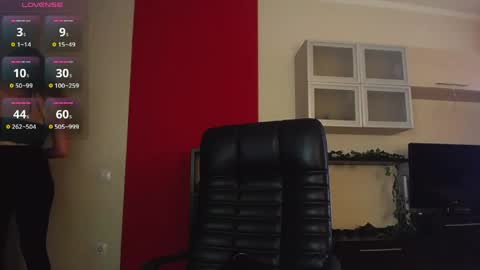 Snapshot of hi_bye_ chatting on May 24, 7:24 am Lina online show from May 24, 7:24 am