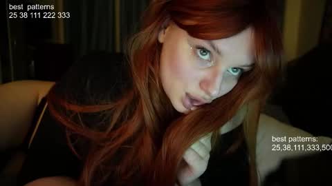 Snapshot of hi_i_am_ana chatting on February 15, 8:13 am Ana online show from February 15, 8:13 am