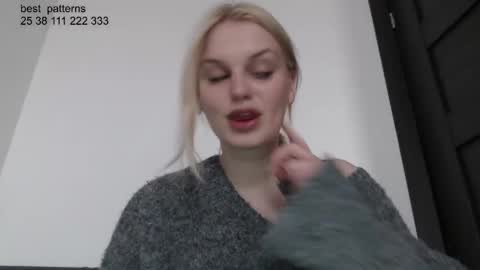 Snapshot of hi_i_am_ana chatting on April 30, 11:16 am Ana online show from April 30, 11:16 am