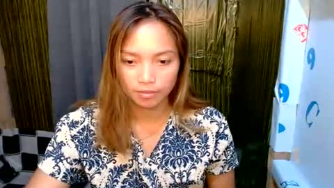Snapshot of hi_there99 chatting on July 7, 12:20 pm hi_there99 online show from July 7, 12:20 pm