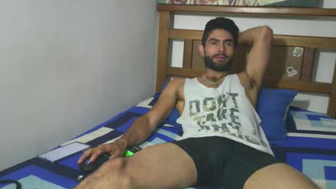 hideonbush online show from February 17, 12:23 pm