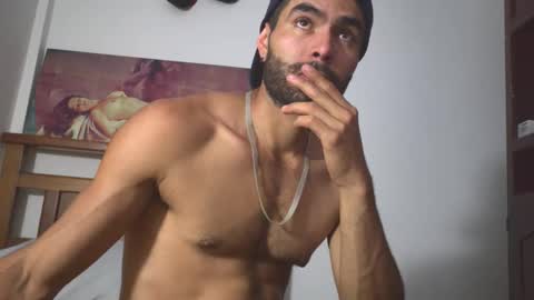 hideonbush online show from April 27, 2:48 pm