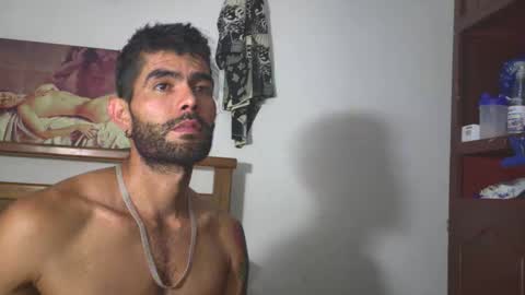 hideonbush online show from April 28, 2:27 am