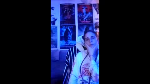 Snapshot of highandhell chatting on May 5, 11:35 pm Highandhell online show from May 5, 11:35 pm