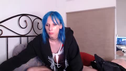 Snapshot of hika_ chatting on July 26, 7:43 pm hi im Hika online show from July 26, 7:43 pm