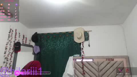 Snapshot of hilari18 chatting on May 10, 3:39 pm hilaril18 online show from May 10, 3:39 pm
