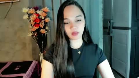 hilarymolly online show from February 16, 9:11 pm