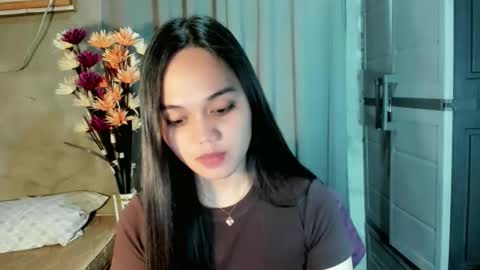 Snapshot of hilarymolly chatting on April 30, 8:57 pm hilarymolly online show from April 30, 8:57 pm