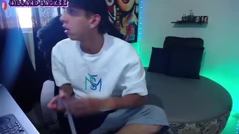 Hill and Jack online show from January 13, 9:42 pm