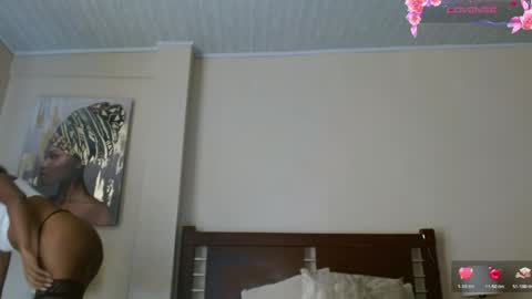 Snapshot of hillary_foox chatting on May 26, 6:04 pm Hillary online show from May 26, 6:04 pm